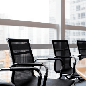 Articles Quelle est la durée de vie d'une chaise de bureau et comment bien l'entretenir ?